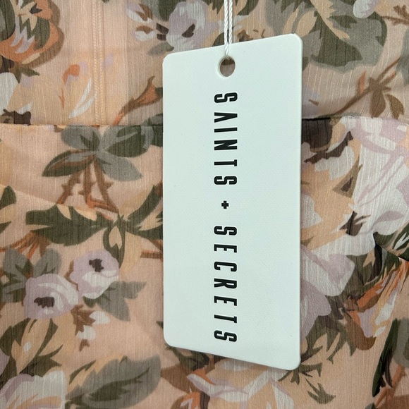 Hello Molly/ Saints + Secrets Peach Multi Print Fit and Flare Long Sleeve Dress - Picture 7 of 7